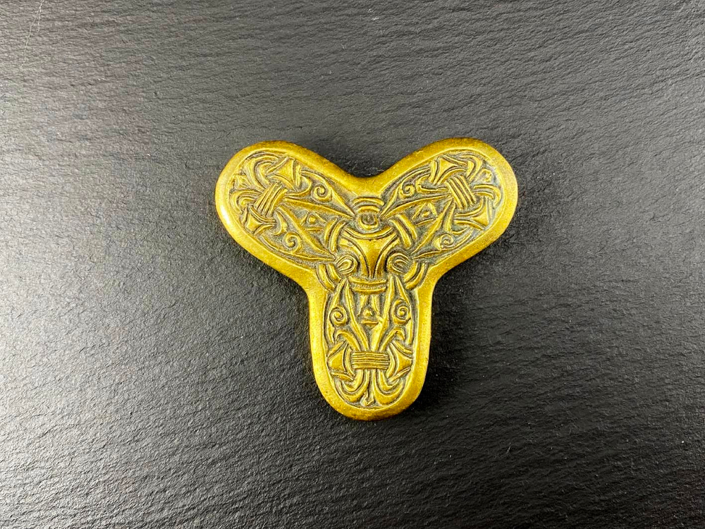 Фибула. Скандинавия 10-11 в. (трилистник)