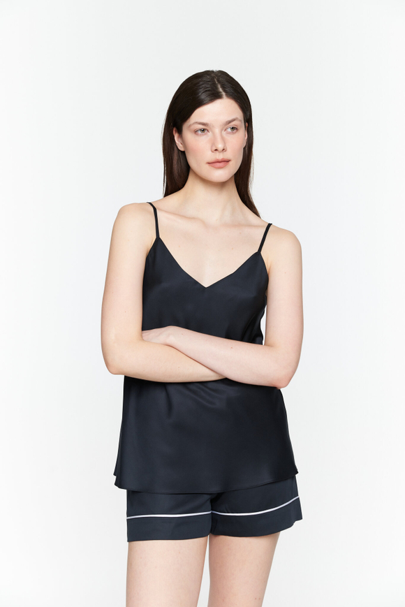 Шорты с кантом из тенселя черный