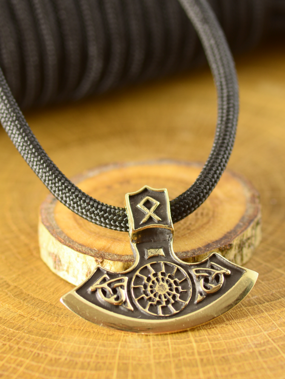 Секира славянская из бронзы