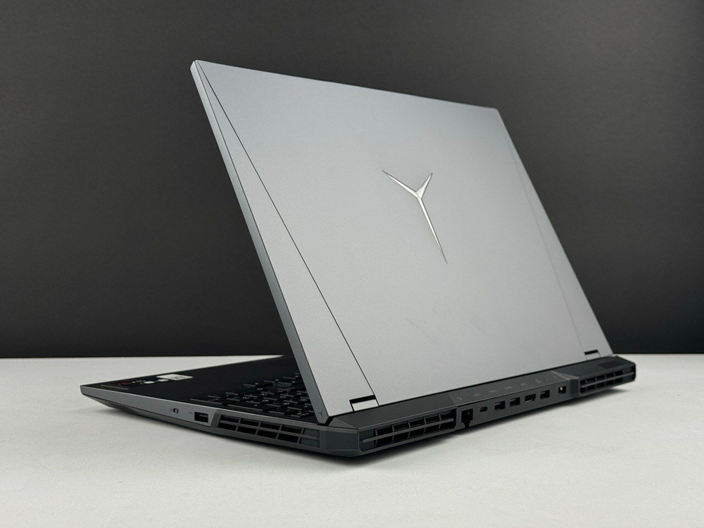 Игровой Ноутбук Lenovo Legion 5 Pro 16ACH6H Ryzen 5 5600H/16GB(RAM)/512SSD(SSD)/RTX3050Ti(4GB)/IPS/2K(2560x1600)/165Hz/Win11