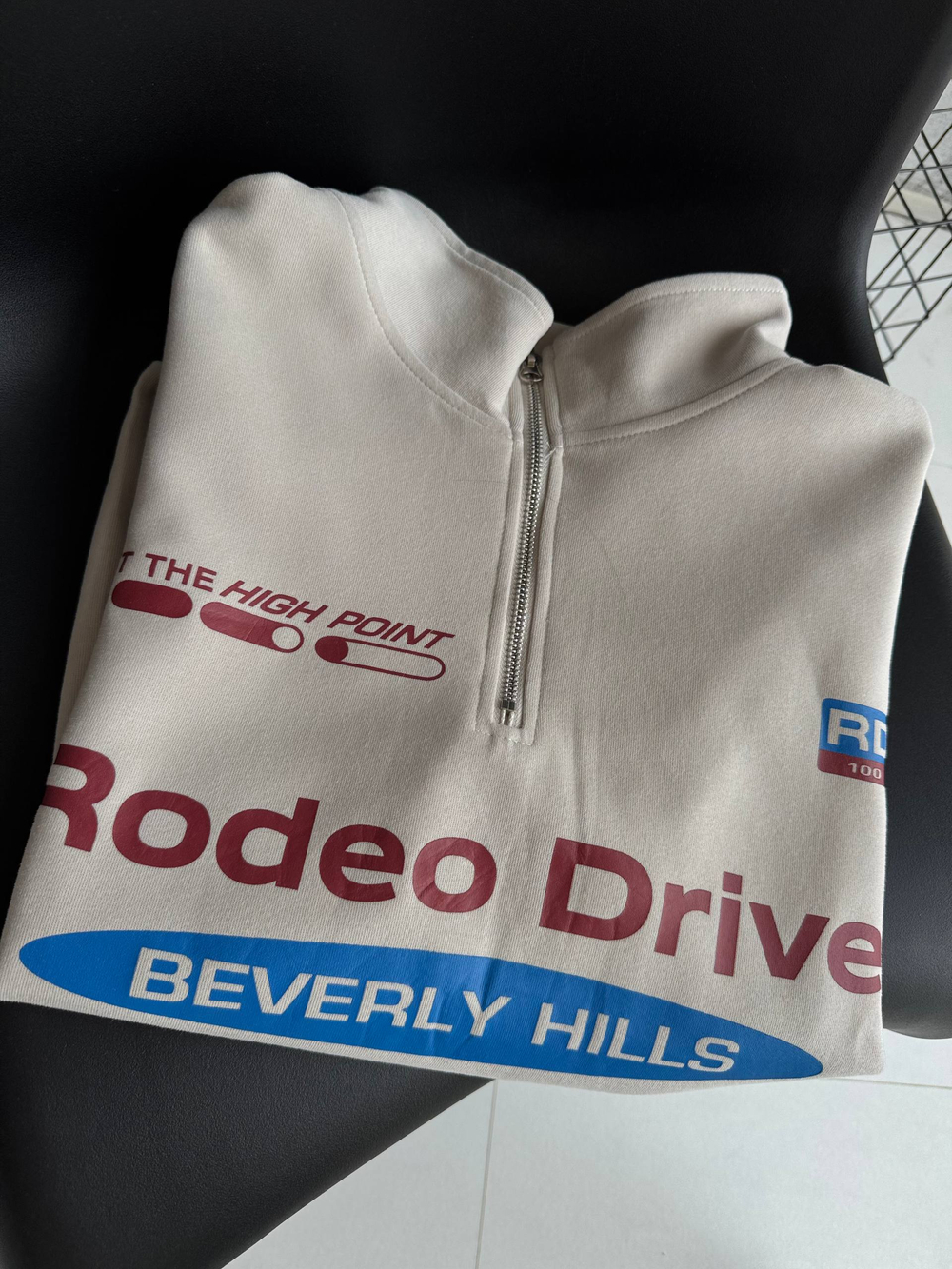 Костюм жен. 900 беж.