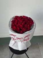 Моно букет из одноголовых роз 31 шт