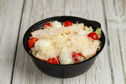 Салат «Цезарь» с курицей банкетный 260гр.