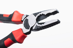 CS-21.01.8 Плоскогубцы, 180 мм