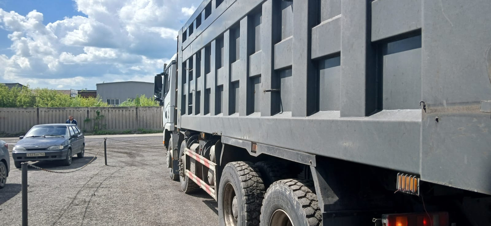 Shacman (Shaanxi) SX* 8x4 Самосвал SX33186V366 (Дизельный, 11,6 л, 423 л.с., МТ)