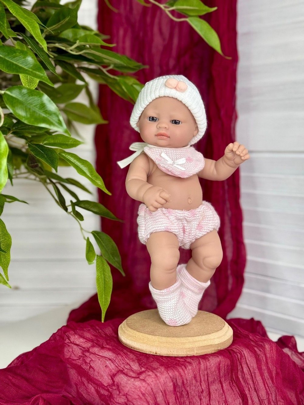 Кукла Berbesa виниловая 27см (2510A3)