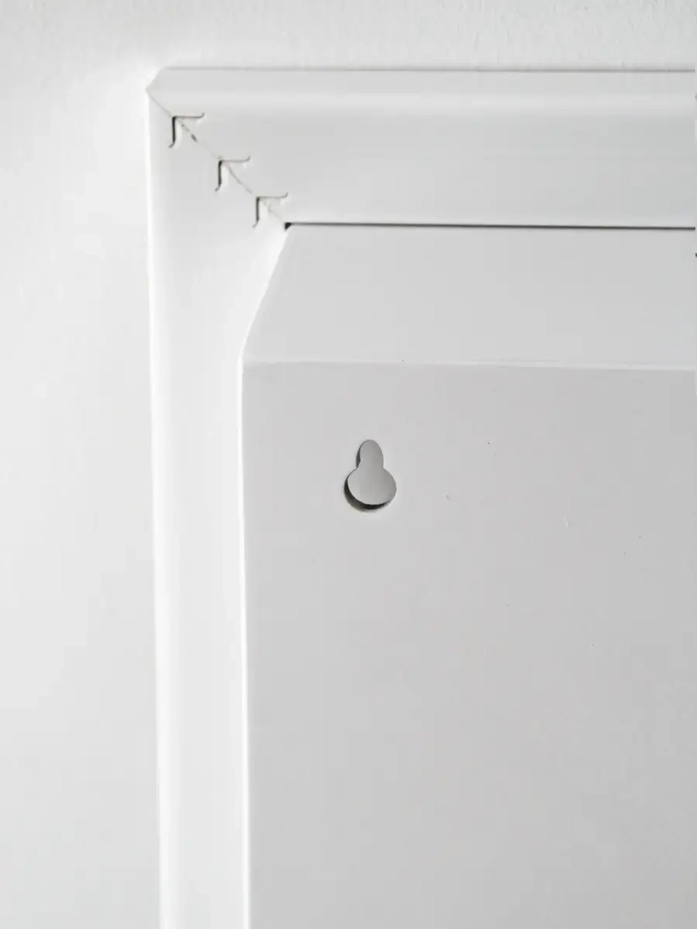 Полка настенная навесная