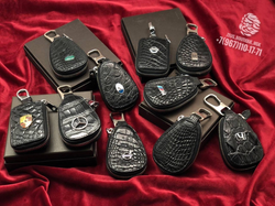 Ключница для автоключей из кожи крокодила