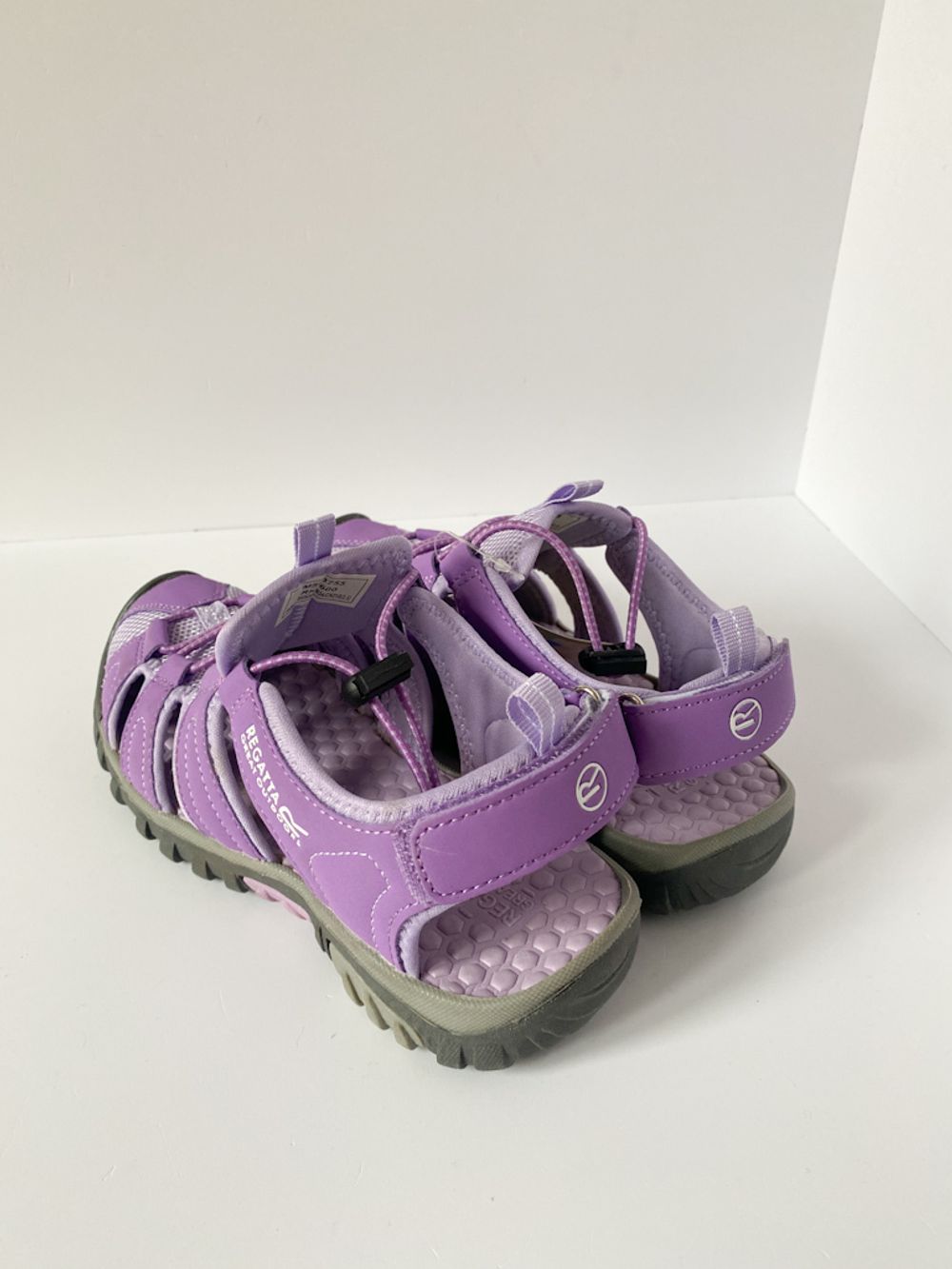 Новые сандалии Regatta, 34