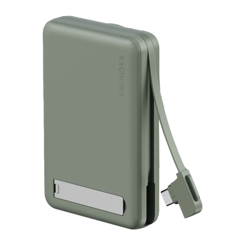 Внешний аккумулятор MagSafe с подставкой Energea MagPac Pro+ (Qi2) (10000 мА·ч) Беспроводная зарядка: Qi 15 Вт. Проводная зарядка: USB-C. Сертификация Qi2. Есть съёмный кабель USB-C, LED-индикация и поддержка PD. Энергоёмкость — 38,5 Вт·ч. Максимальная вы