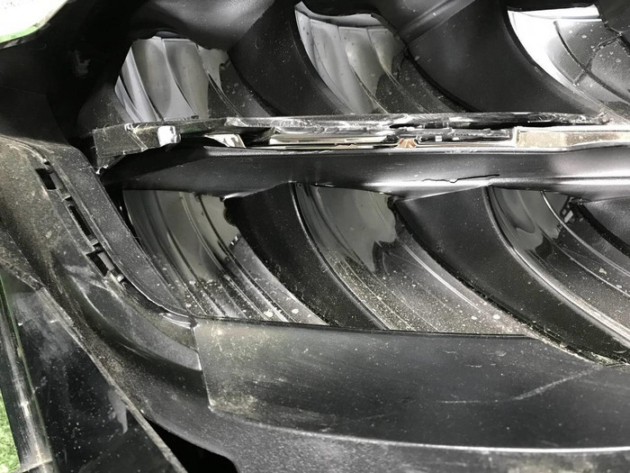 Битая Фара правая Mercedes E W213 (2020-2023) LED