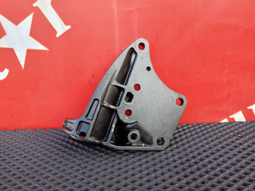 Кронштейн амортизатора кабины левый