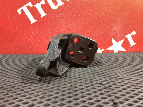 Кронштейн двигателя задний левый