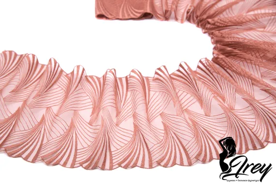 05-142 Вышивка на неэл. сетке 19 см, ириска