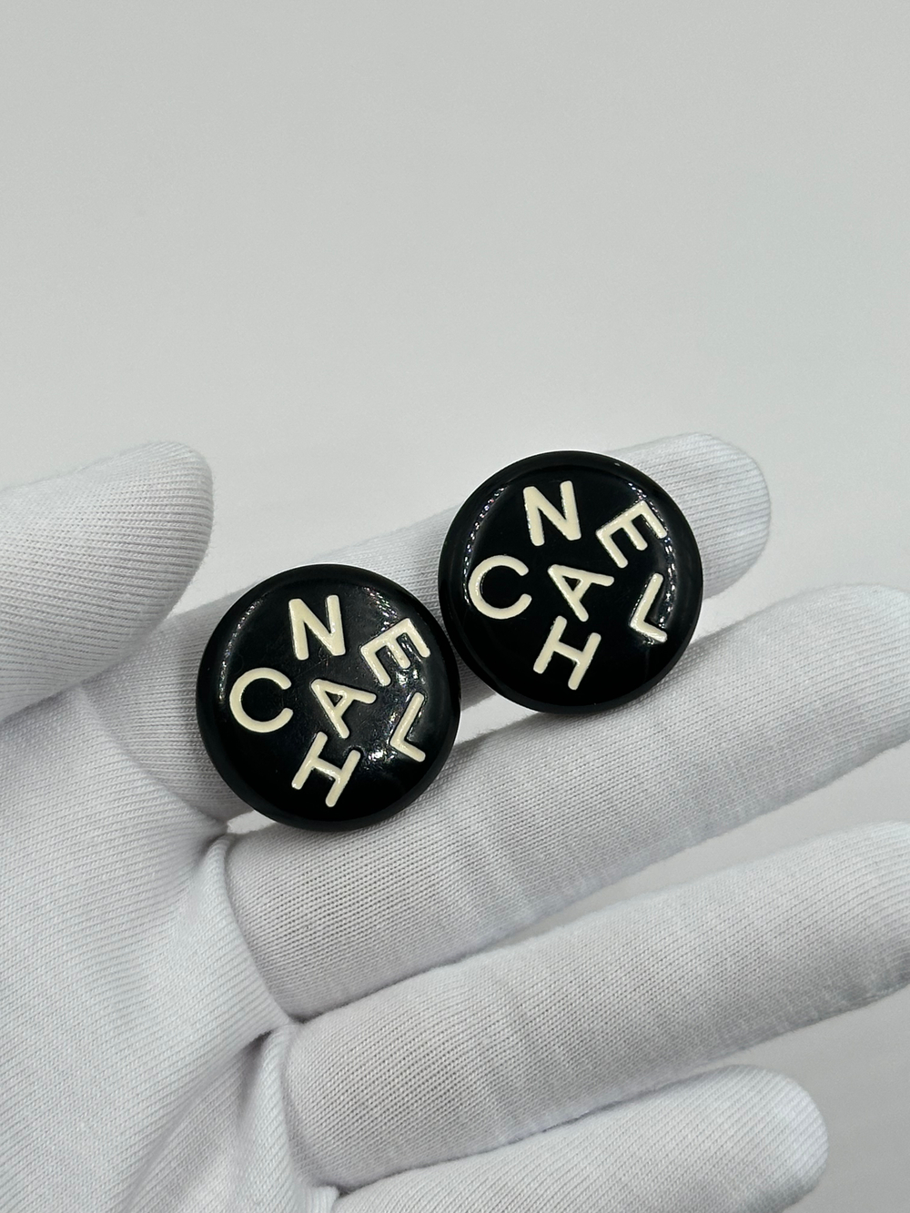 Клипсы Chanel