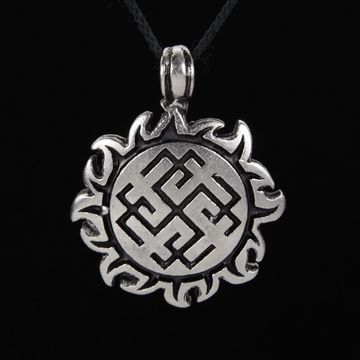 Кулон Родомич