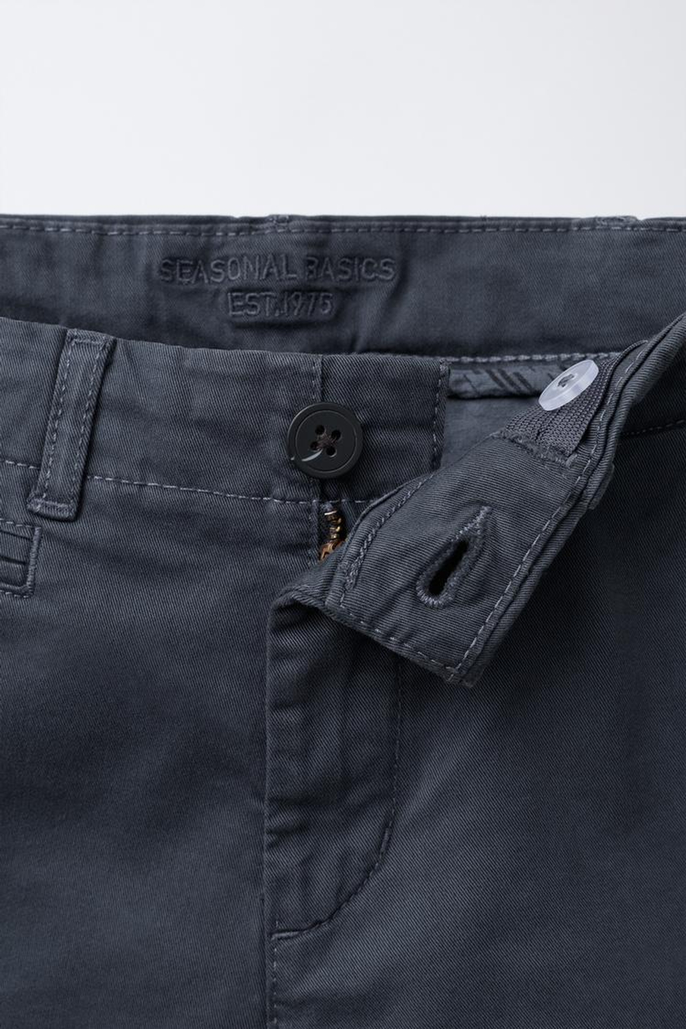 ZARA БАЗОВЫЕ ШОРТЫ ЧИНОС, СТАЛЬНОЙ СИНИЙ