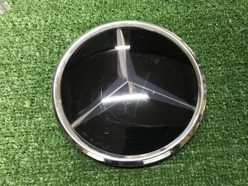 Эмблема решетки радиатора Mercedes C w205 (14-18)