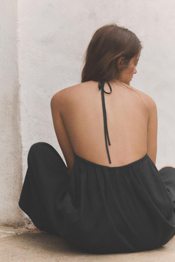 ZARA СВОБОДНОЕ ПЛАТЬЕ С ГОРЛОВИНОЙ ХАЛТЕР, ЧЕРНЫЙ