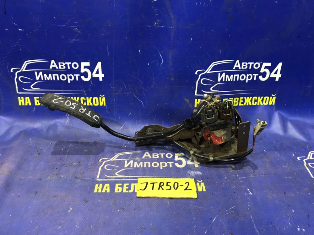 Педаль газа NISSAN TERRANO 2000