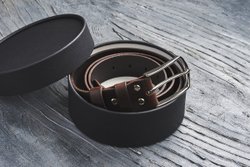 Ремень из текстурной итальянской кожи, цвет «каштан», хромированная пряжка