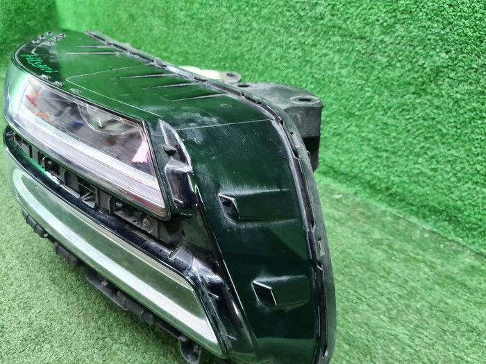 Фара правая Genesis GV80 (2020-2023) LED