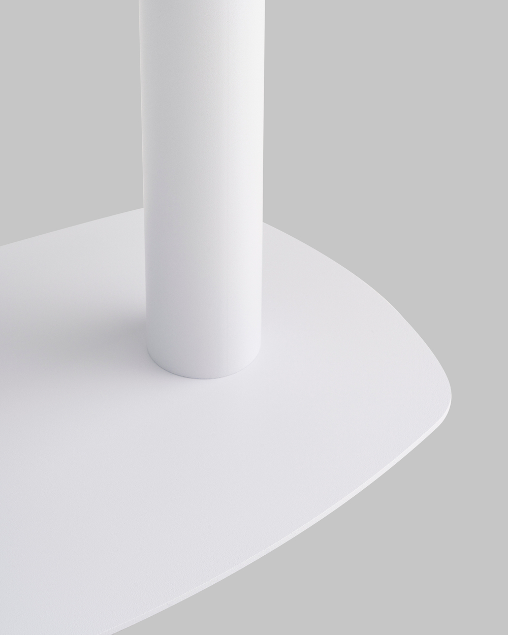 Журнальный столик Eanna S металл белый