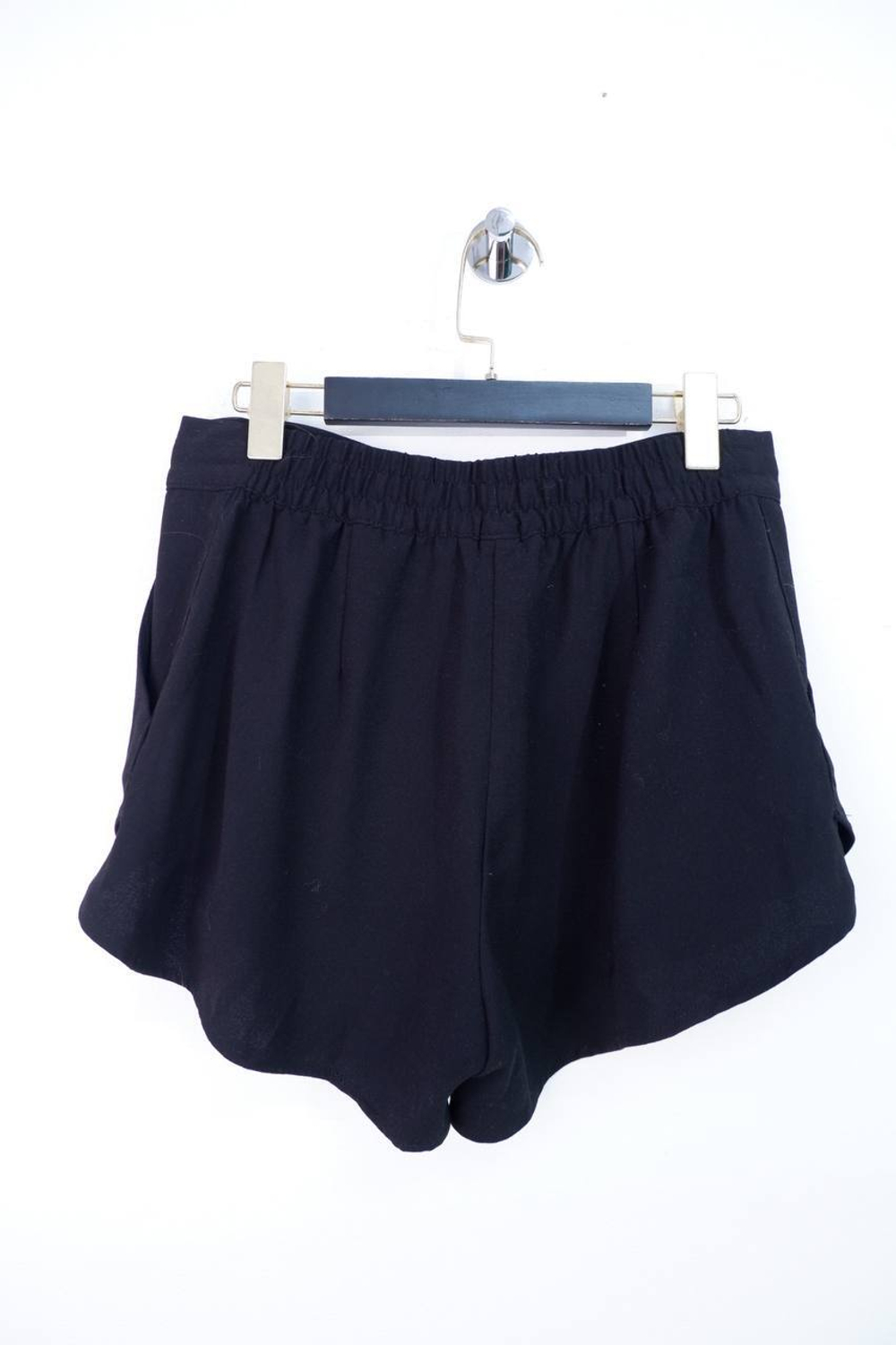 Шорты H&M свободного кроя, маркировка 40, визуально на 46 размер