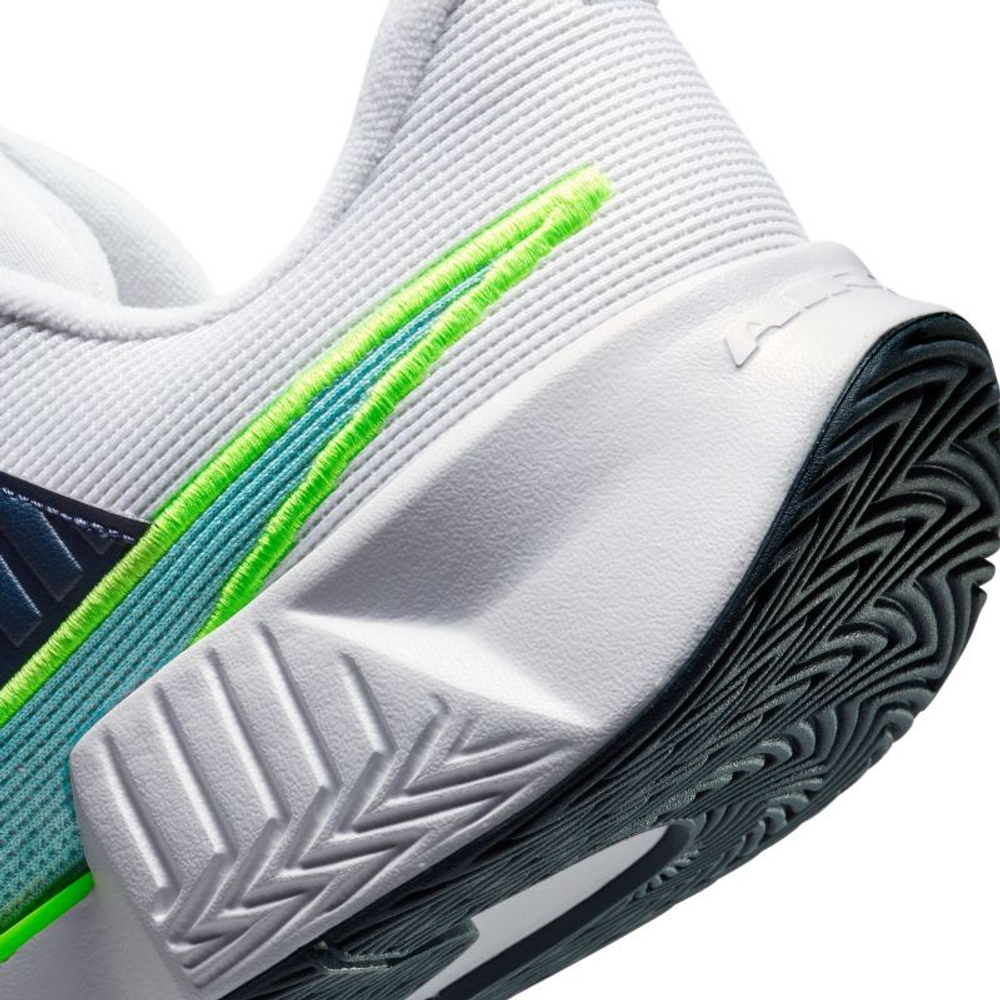 Теннисные кроссовки Nike Zoom GP Challenge Pro