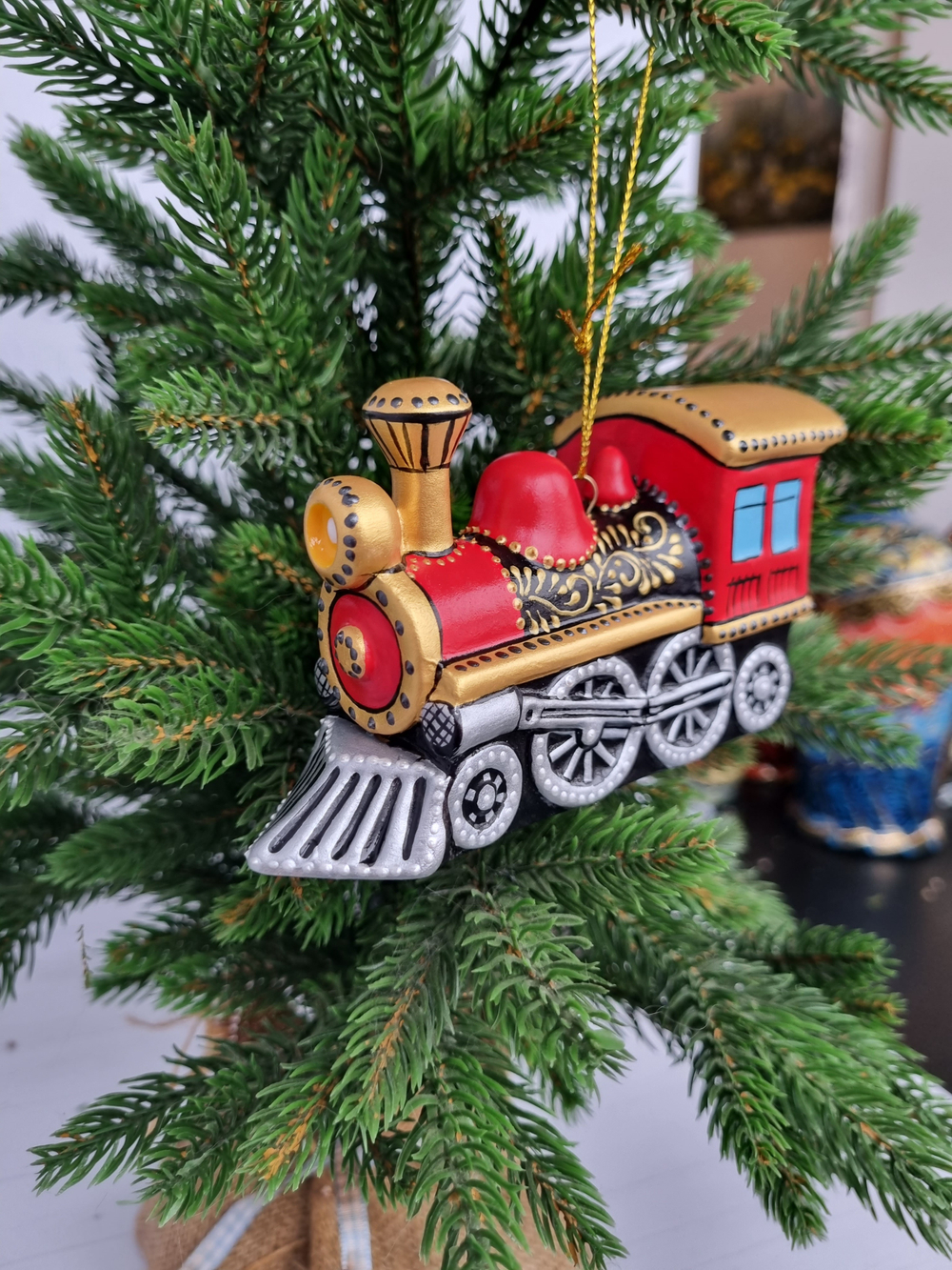 Паровоз ёлочная игрушка из фарфора