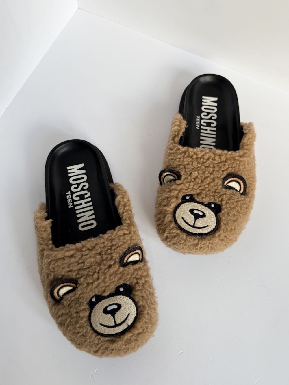 Меховые тапки Moschino, 33