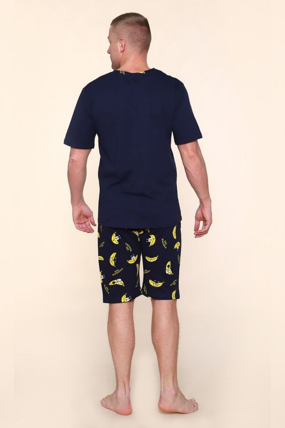 806 Костюм мужской Бананы