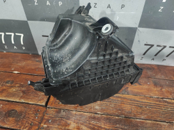 Корпус воздушного фильтра Kia Sorento 3 Prime (UM)  Б/У Оригинал 28100C5300