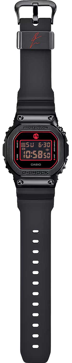Часы Casio GM-5600RH-1