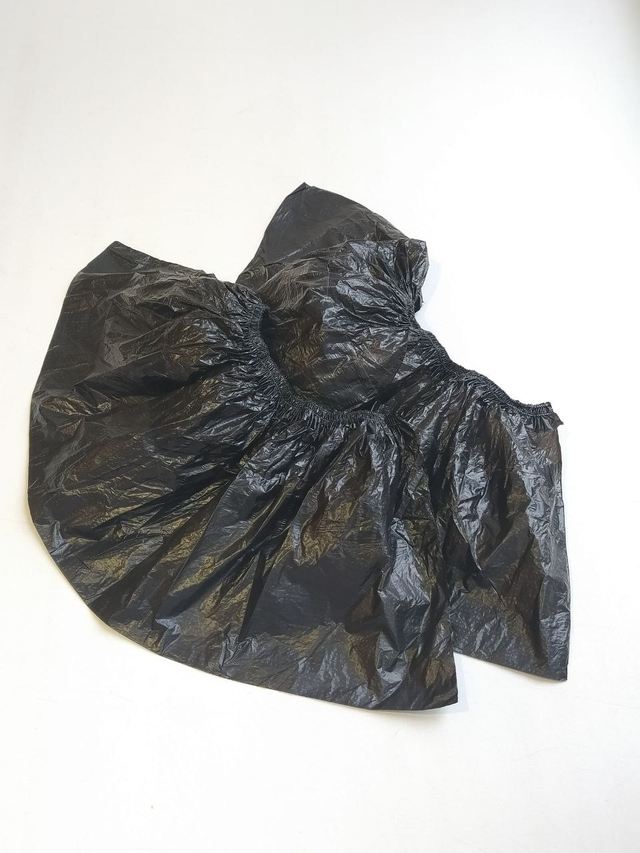 Бахилы п/э 4г, с 2-ой резинкой и 2-ой подошвой