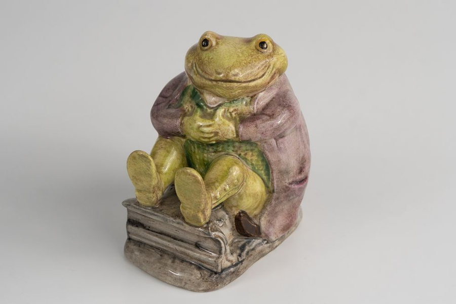 Статуэтка «Жаба мистер Джексон»