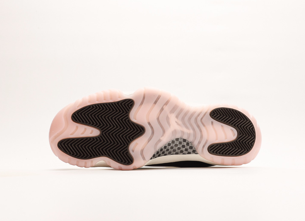 Air Jordan 11 "Neapolitan"