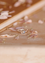 Кольцо «Моно» с лабрадоритом