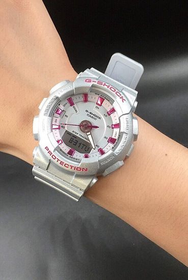 Японские спортивные наручные часы Casio G-SHOCK GMA-S130NP-8A с хронографом