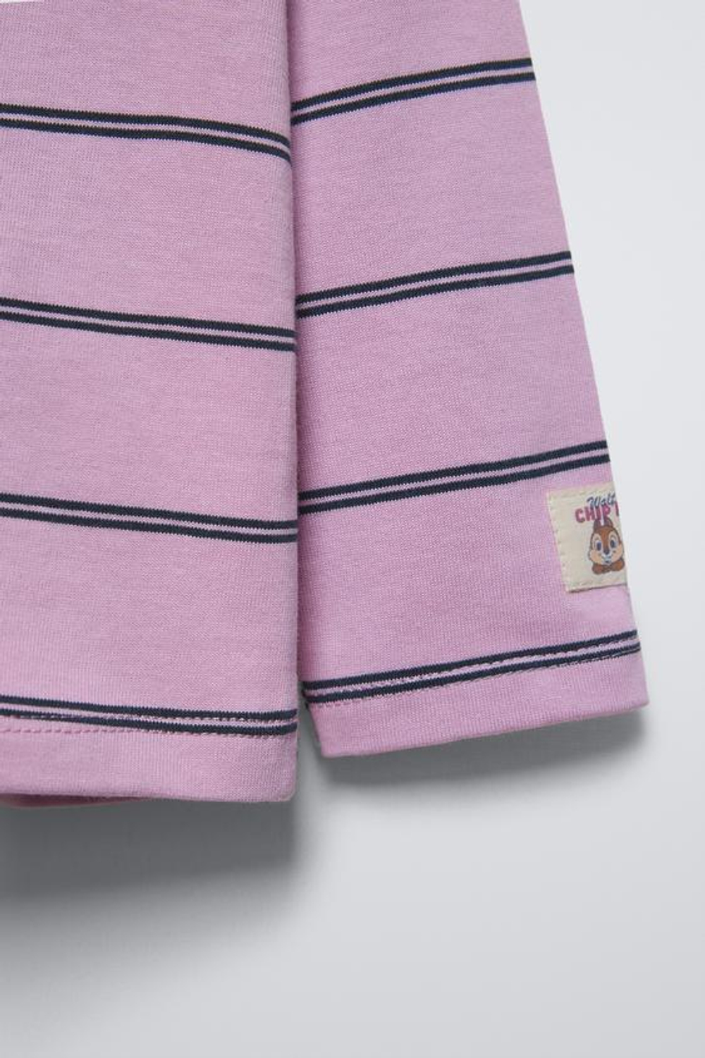 ZARA ФУТБОЛКА В ПОЛОСКУ С ПРИНТОМ CHIP AND DALE DISNEY ©, СВЕТЛАЯ МАЛЬВА