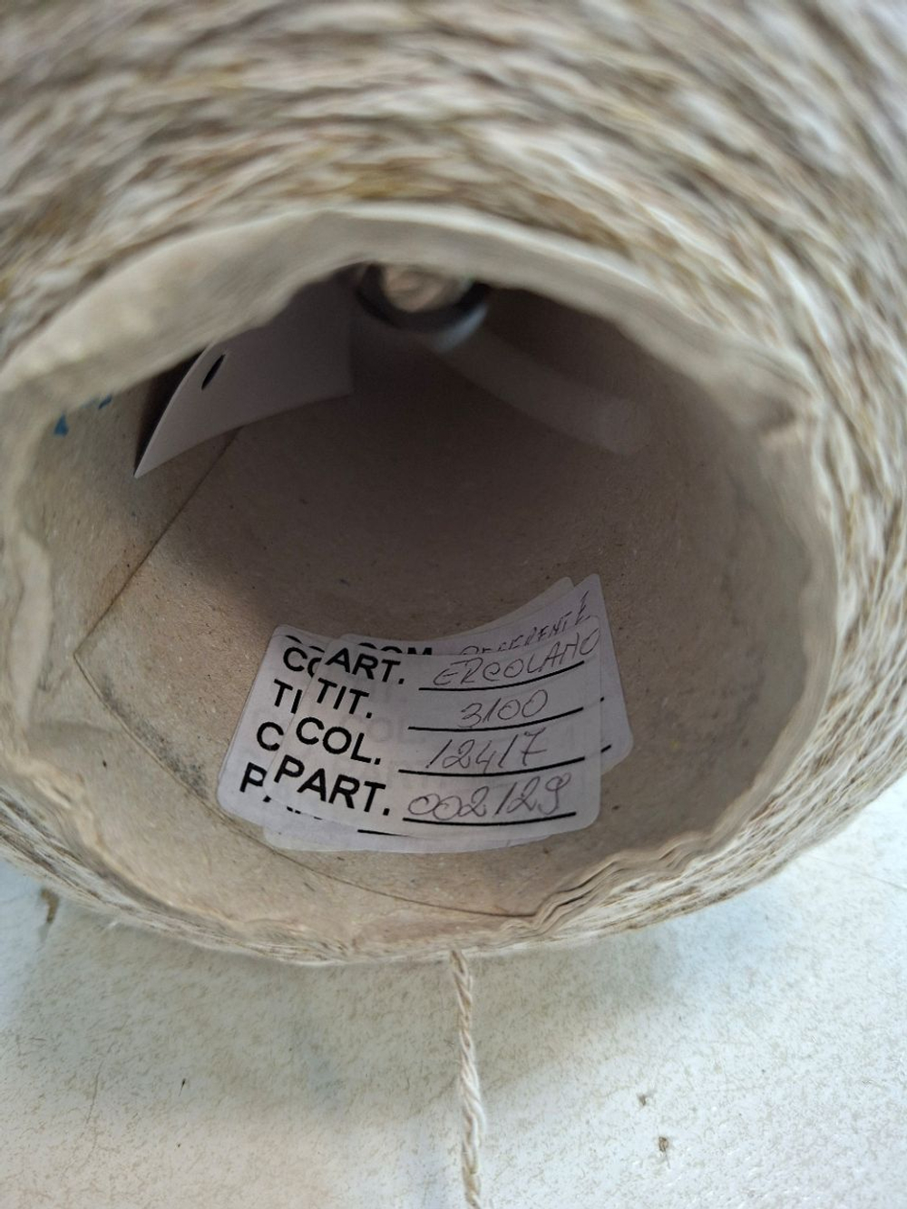 ERCOLANO - Fil.Life.; 100% хлопок; 310м/100гр; col.12417, цвет: овсянка ; Шнурок; Есть бобинки: 163, 163, 157 гр; S301