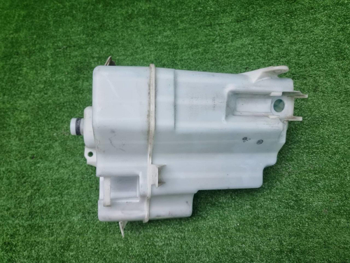 Бачок омывателя Toyota RAV 4 ca40 (2012-2015)