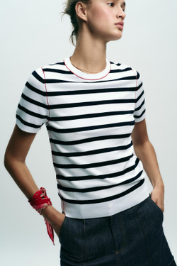 ZARA ТРИКОТАЖНЫЙ ТОП С КОРОТКИМИ РУКАВАМИ И ОТДЕЛКОЙ, ПОЛОСКИ