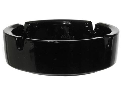 Пепельница черная 10,7см