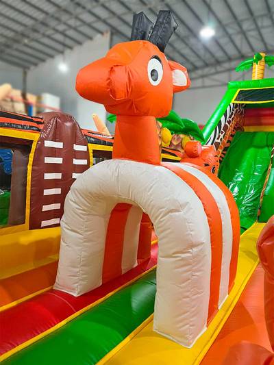 Коммерческий надувной батут «Сафари Ультра 2», 12*6*7 м.