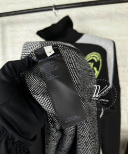 Свитер Balenciaga Soccer Edition