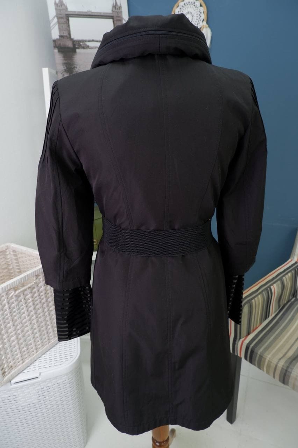 Пальто Classic Style стильное 44 размер