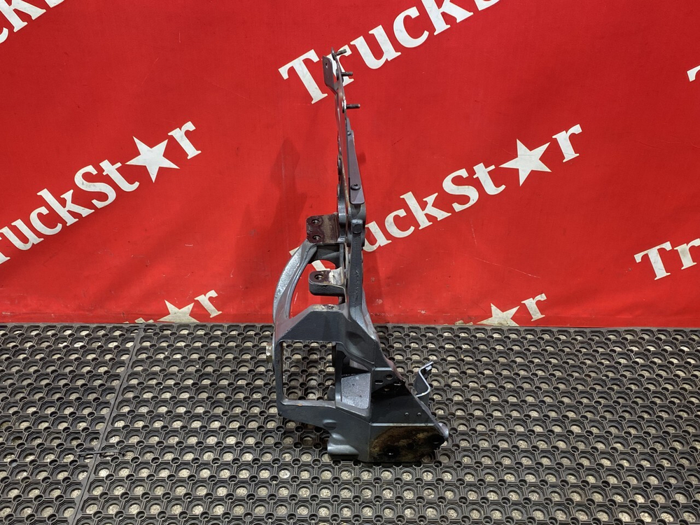 Кронштейн рессоры передней левый 2018г.