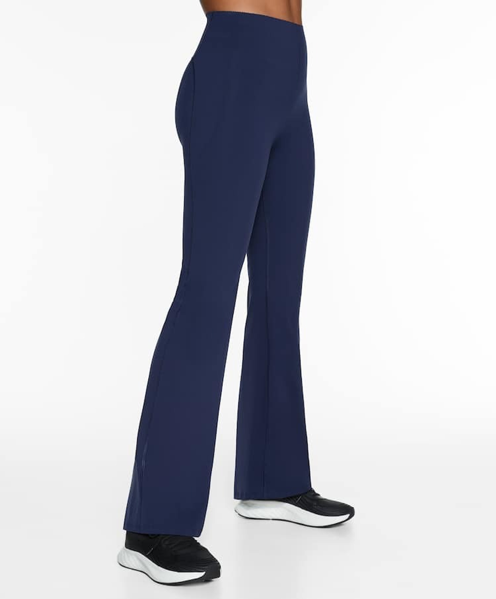 OYSHO Компрессионные брюки клеш Flare Compressive Raise Up, темно-синий