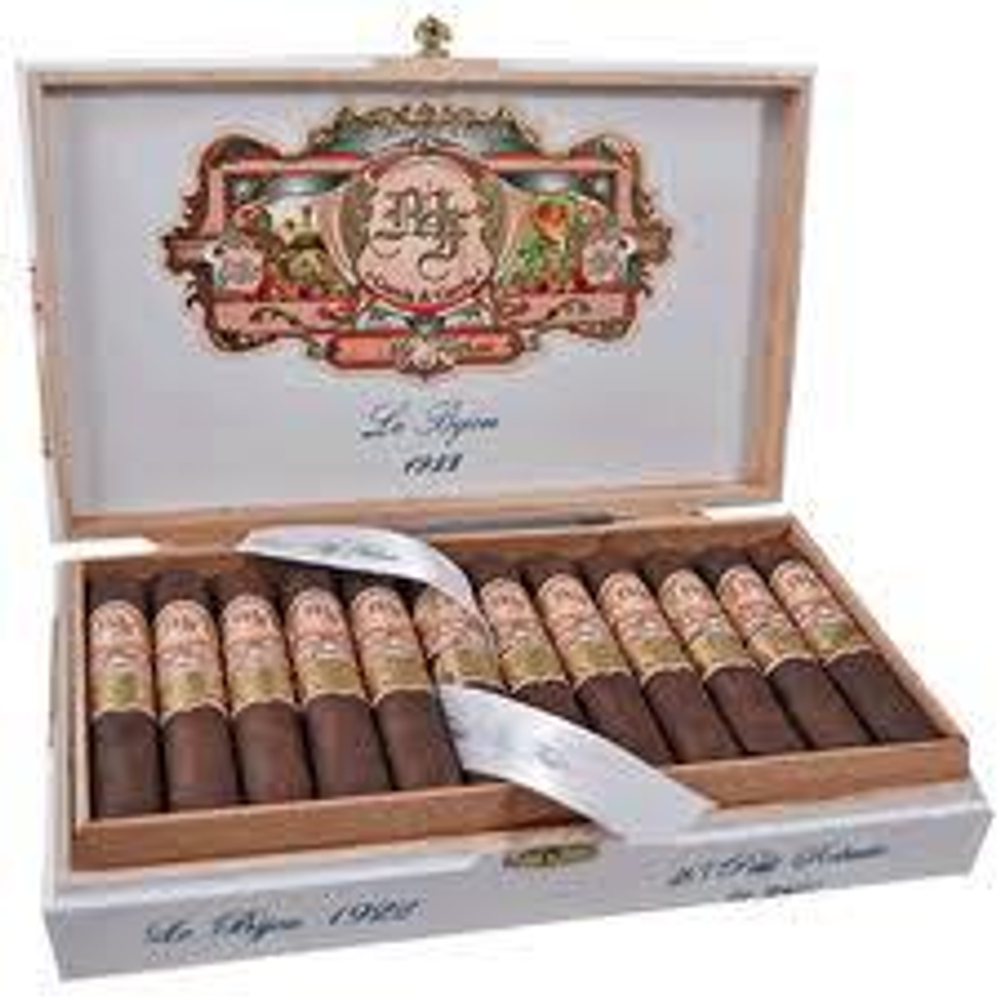 My Father Le Bijou 1922 Petit Robusto
